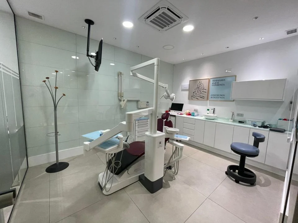 Clínica dental MAEX Clidenin - 3