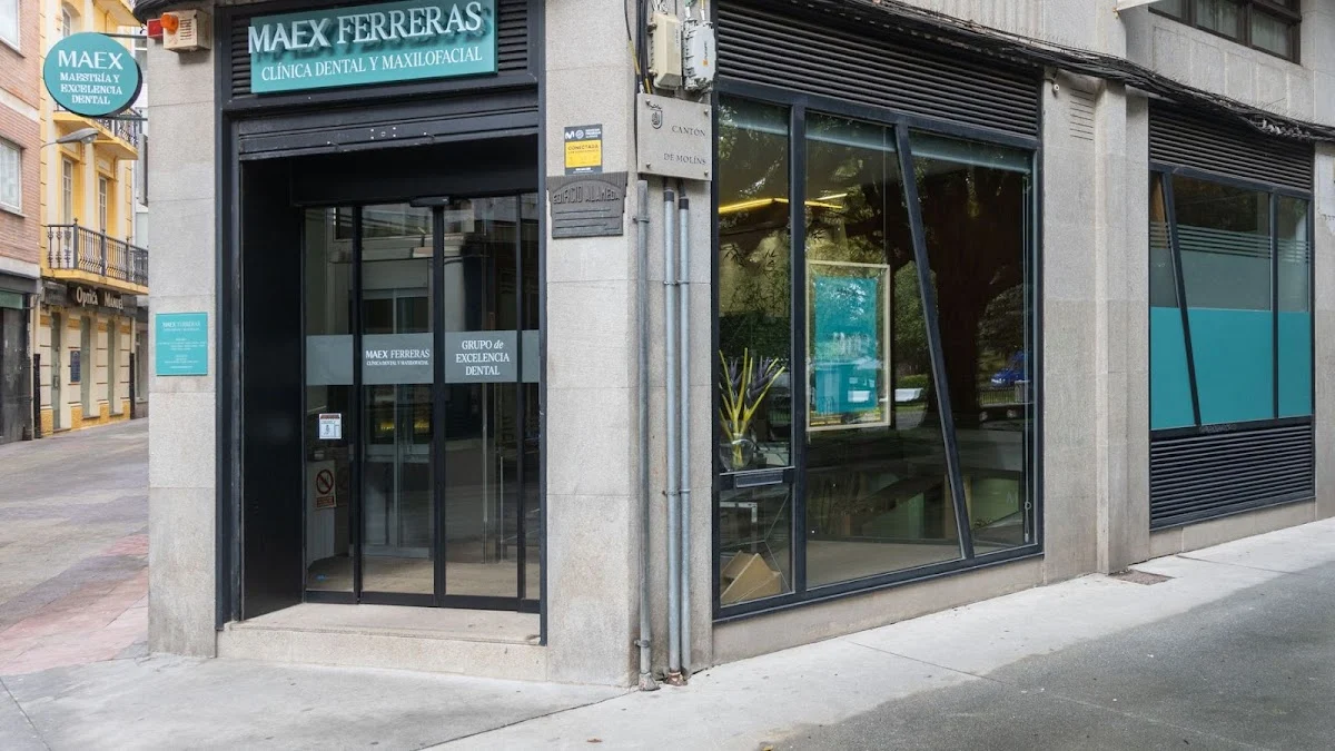 Clínica dental MAEX Ferreras