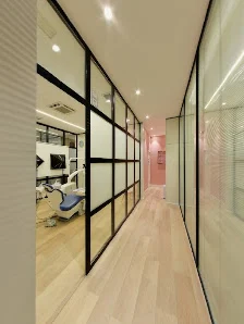 Clínica dental MAEX Pousa - 4
