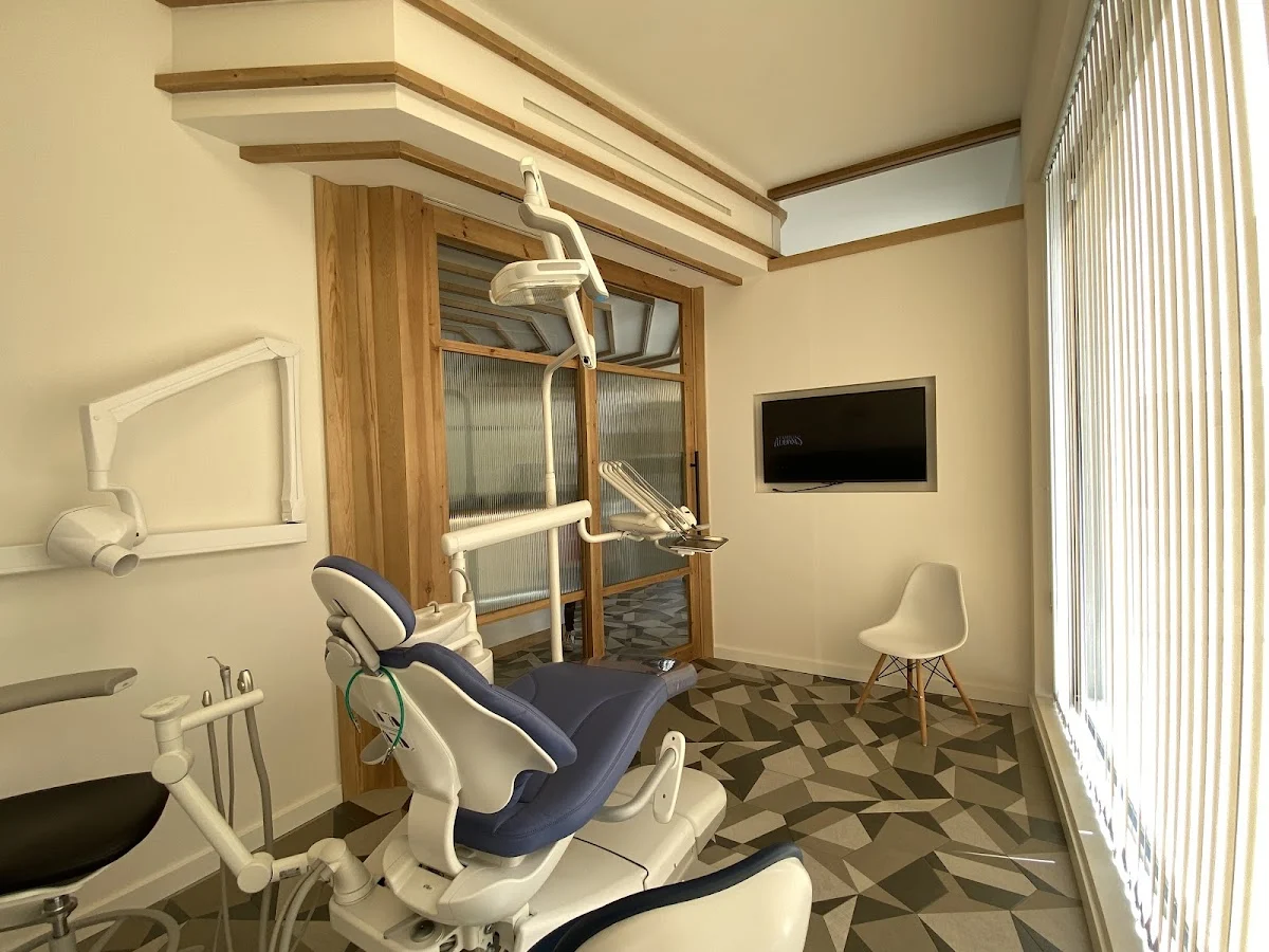 Clínica Dental Maido