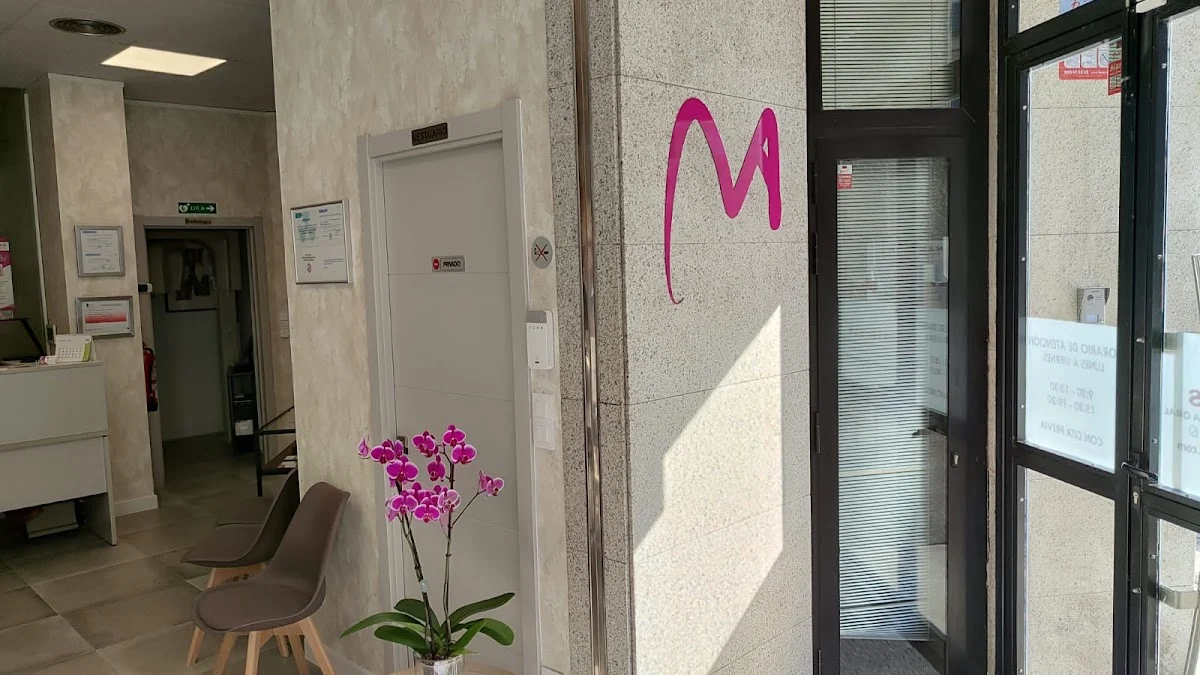 Clínica Dental Manubens Odontologia Integral y Cirugía Oral