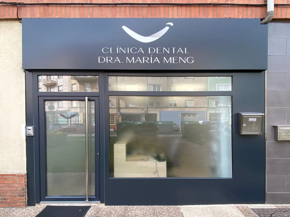 Clínica Dental María Meng