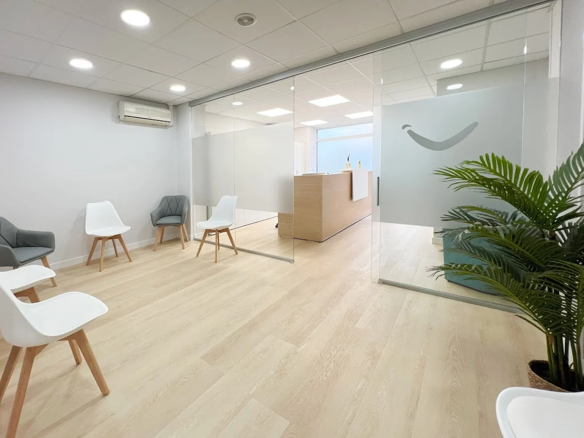Clínica Dental María Meng - 2