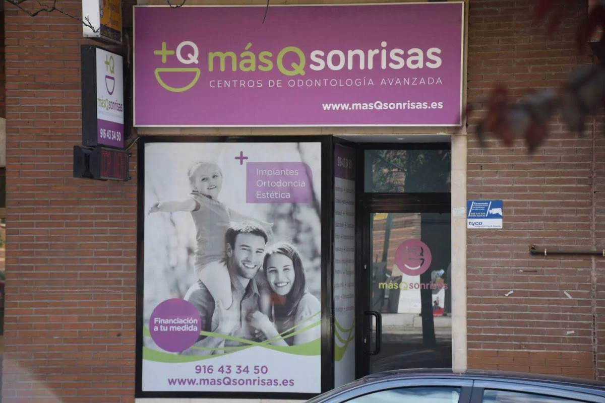 Clínica Dental Más Que Sonrisas | Alcorcón - 2