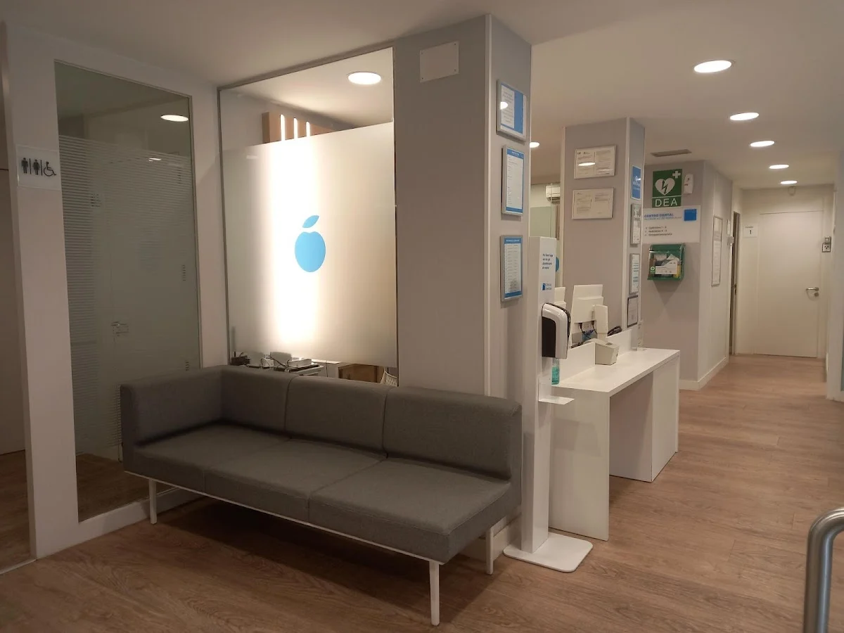 Clínica Dental Milenium Av. de Moratalaz - Sanitas - 2