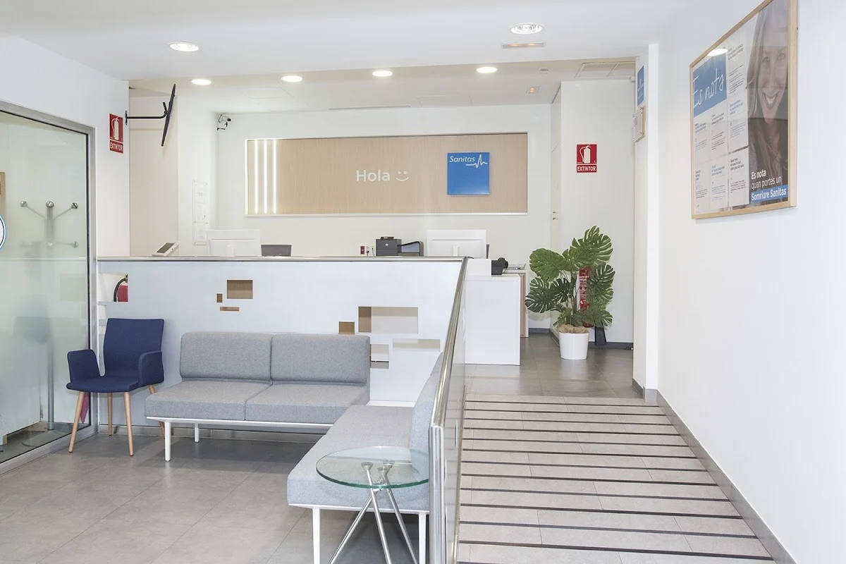 Clínica Dental Milenium Balmes - Sanitas - 2
