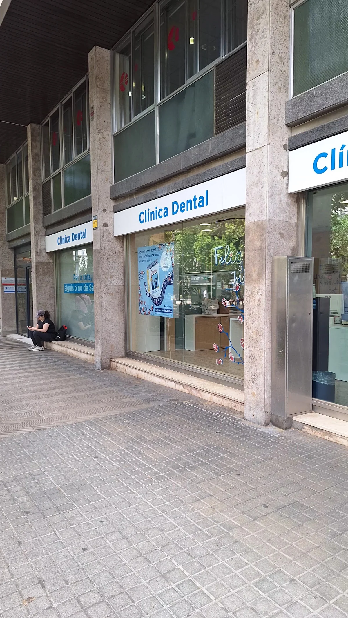 Clínica Dental Milenium Diagonal - Sanitas - 2