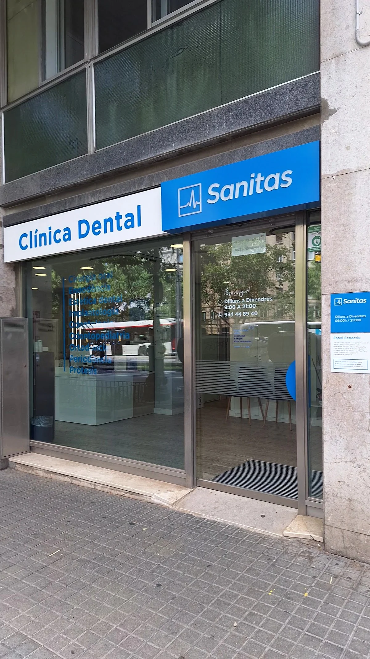Clínica Dental Milenium Diagonal - Sanitas - 3