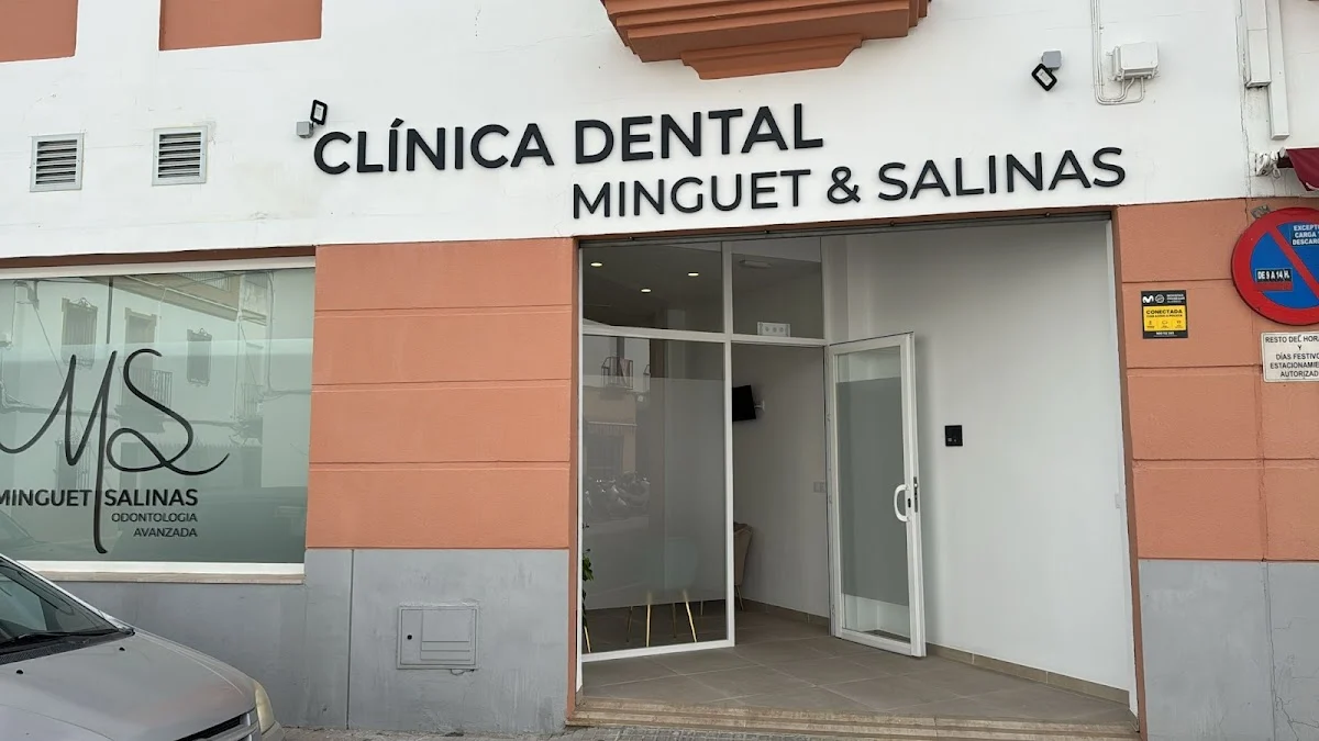 Clinica Dental Minguet & Salinas Arahal - 2