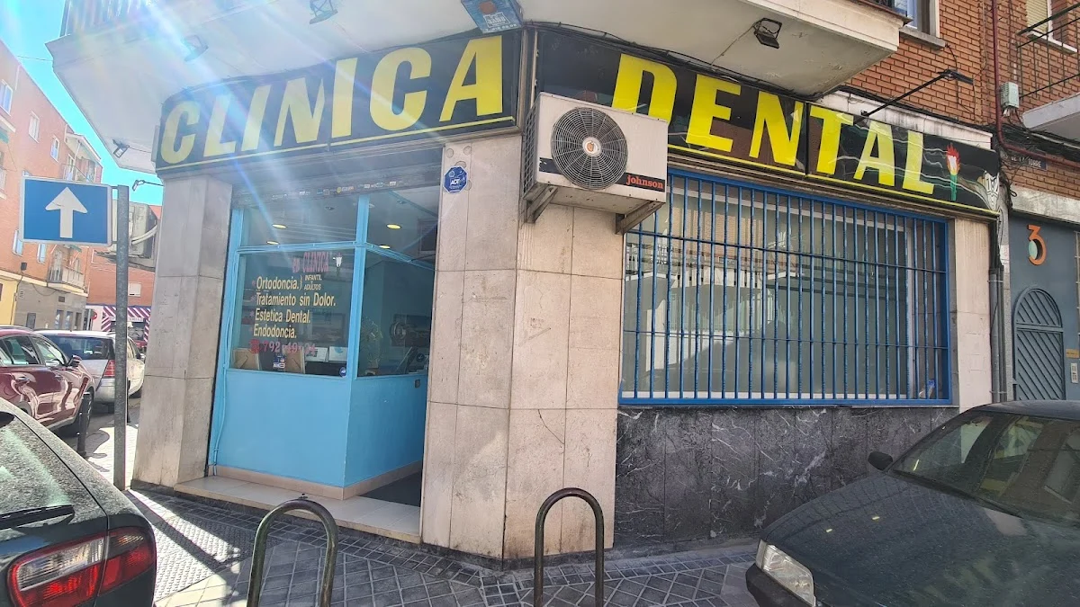 Clínica dental MIRADOM - Madrid