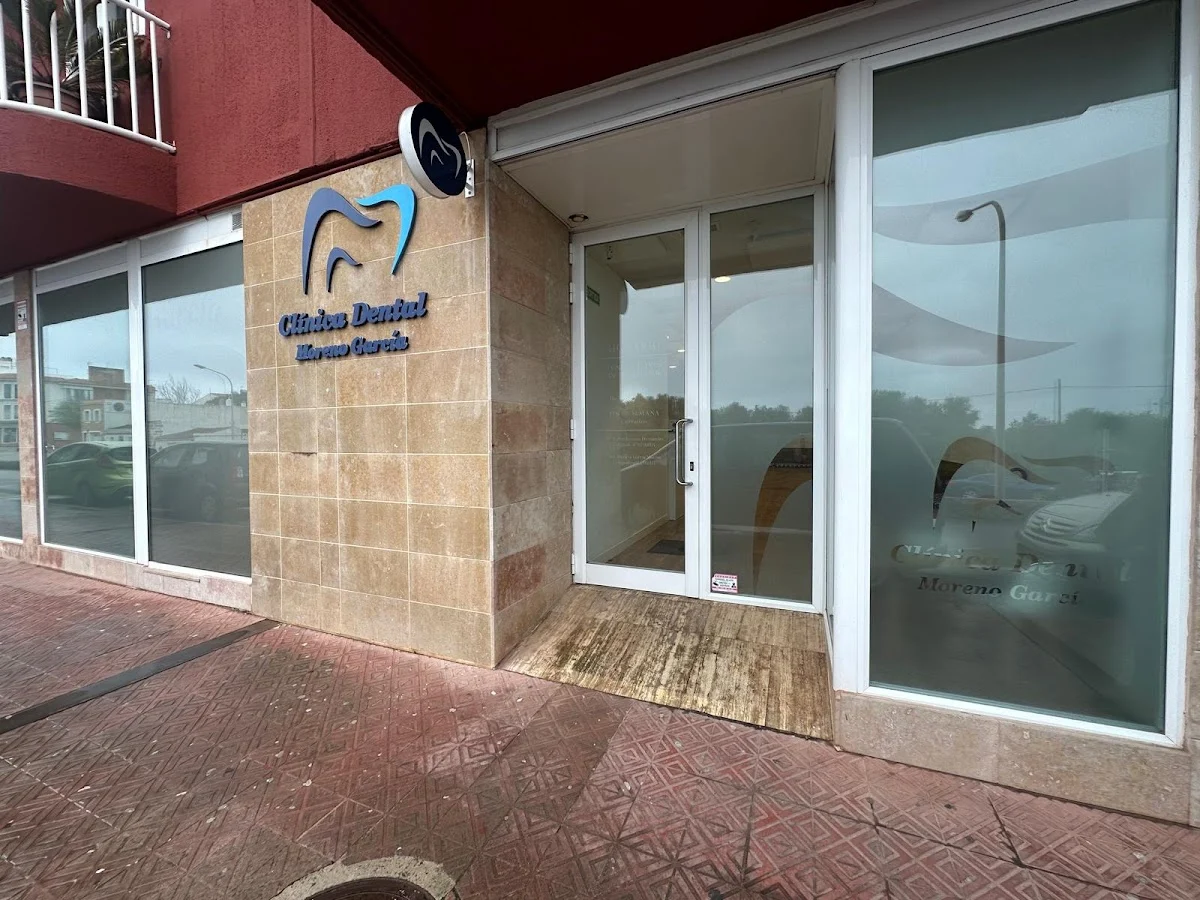 CLINICA DENTAL MORENO GARCIA - 2