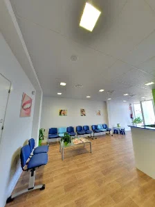 CLINICA DENTAL MORENO GARCIA - 4