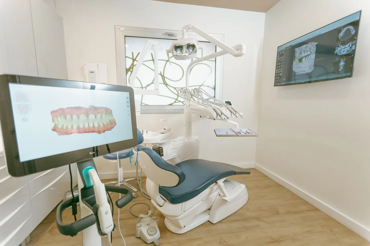 Clínica Dental Multident Piera - 2