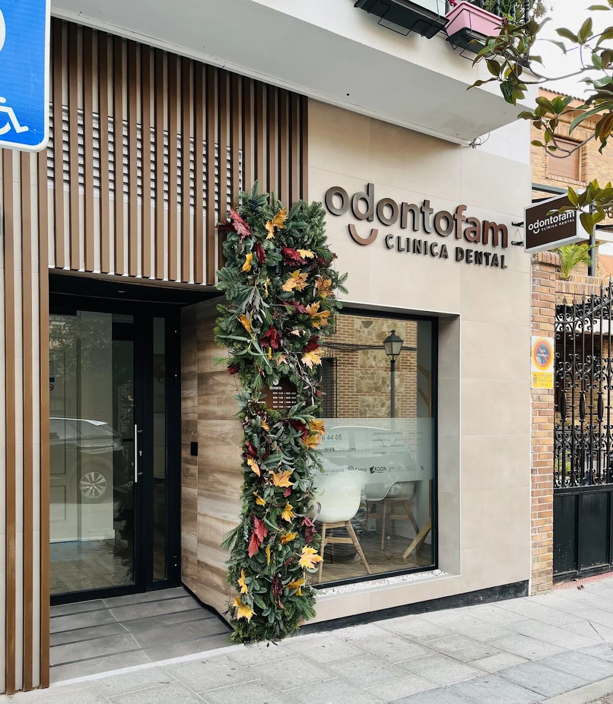 CLINICA DENTAL ODONTOFAM - Dentista Villaviciosa de Odón