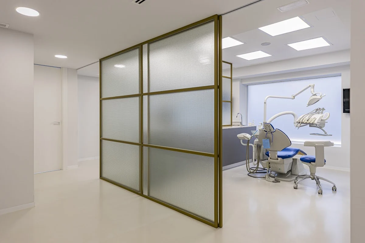 Clínica Dental Oralvium Drs. Javier Arroyo & Fernando Fernandez