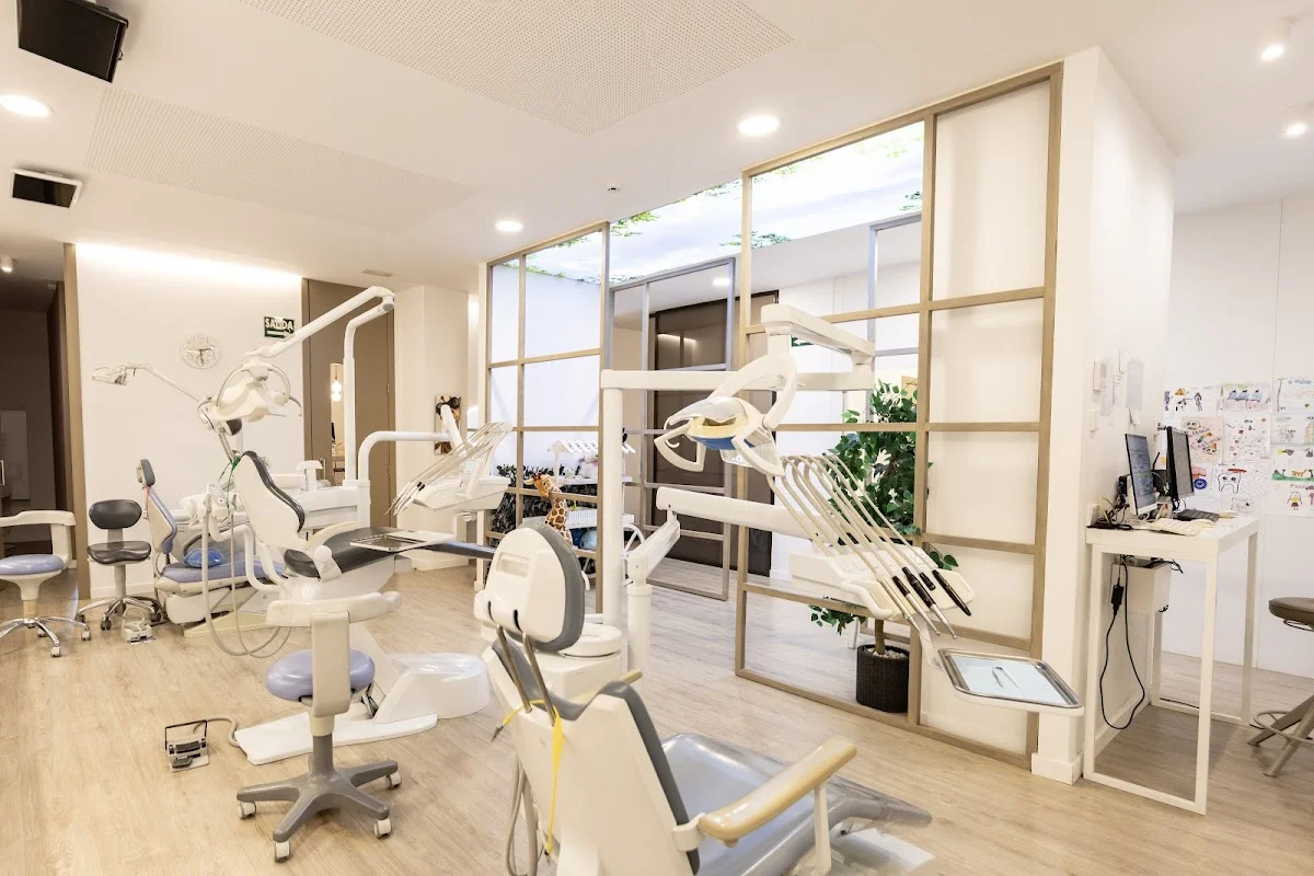 Clínica Dental Paloma Tortosa
