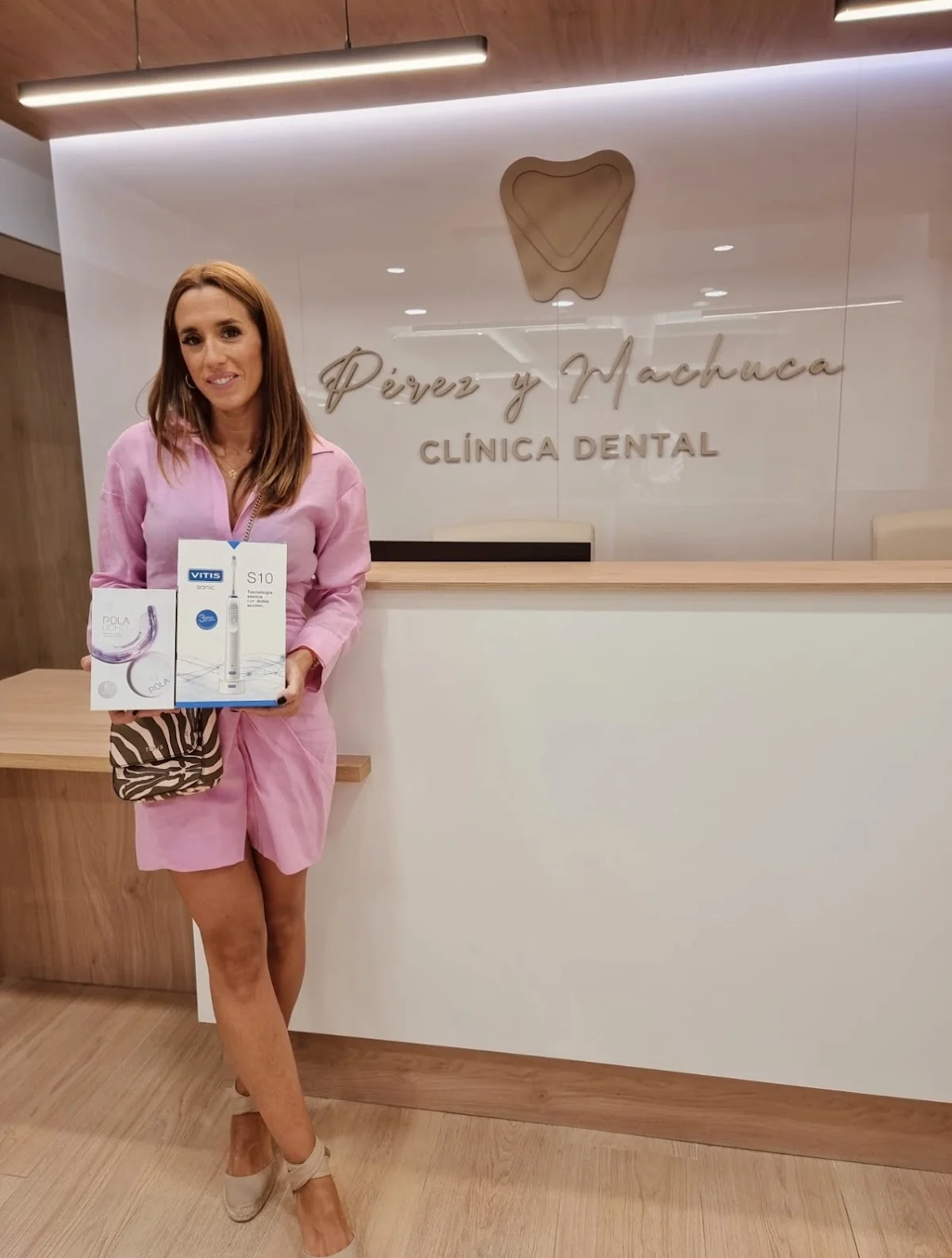 CLÍNICA DENTAL PÉREZ Y MACHUCA - 2