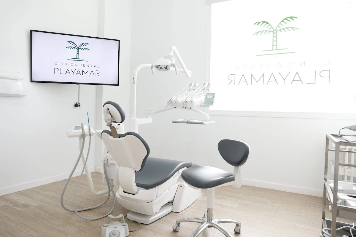 Clínica Dental Playamar - 2