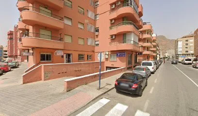 clinica dental puente del rey