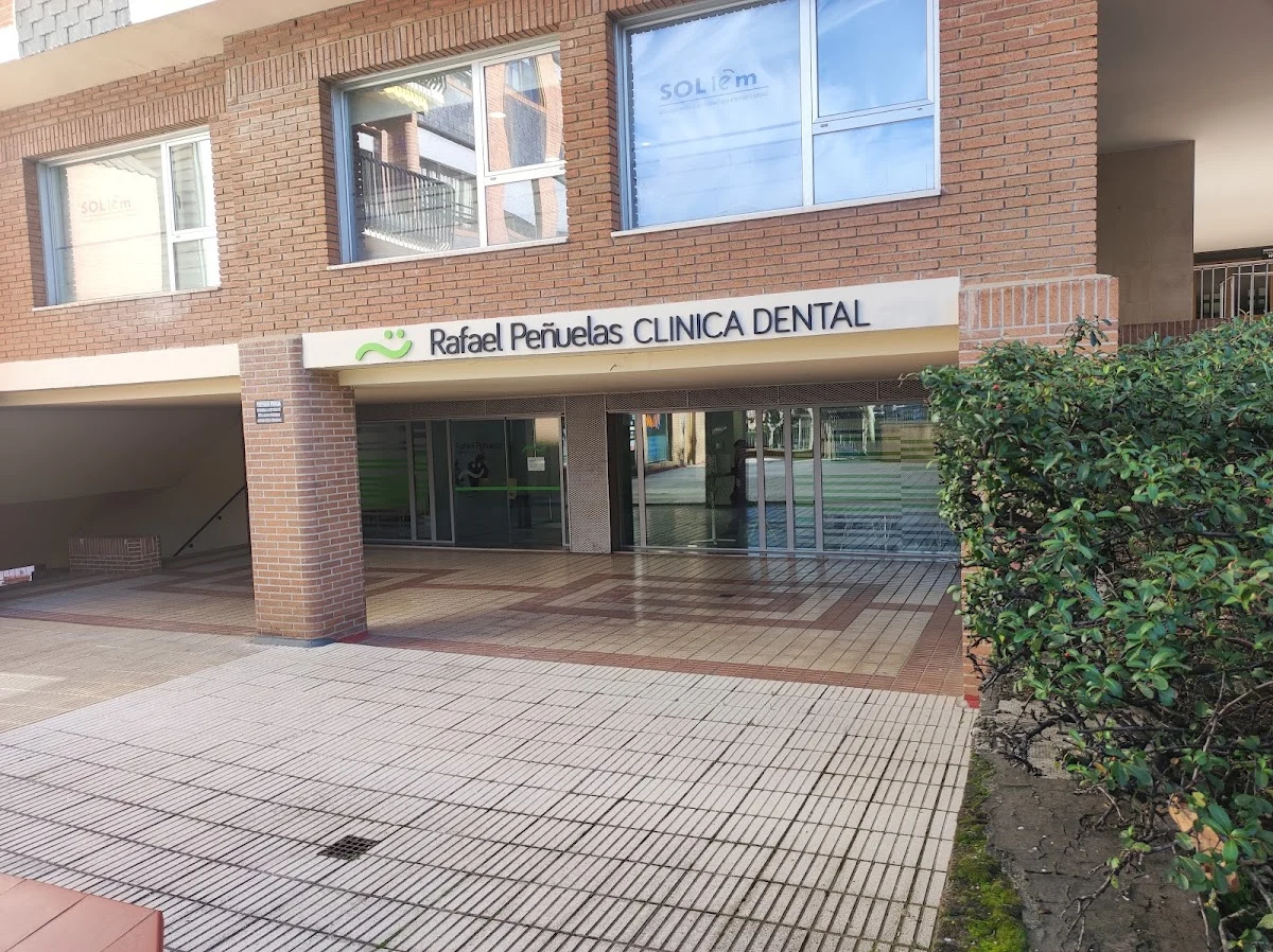 Clínica Dental Rafael Peñuelas Soria