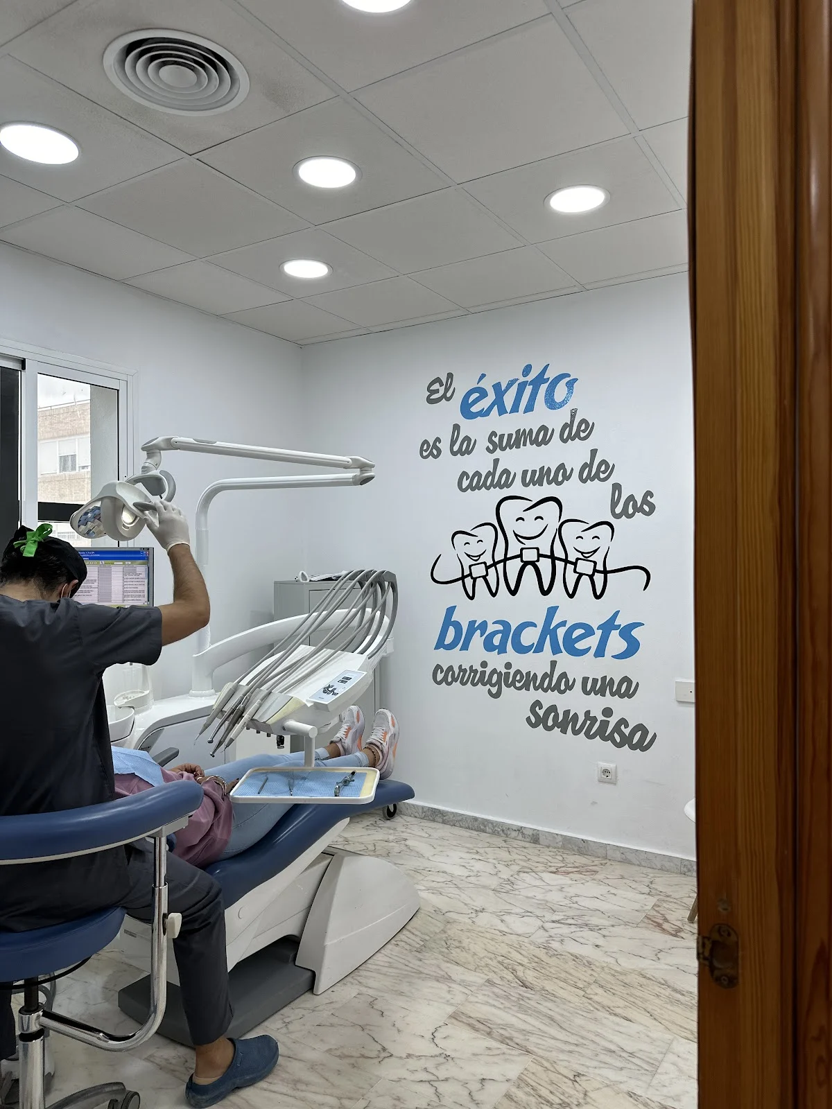 CLÍNICA DENTAL RED LA LÍNEA - 2