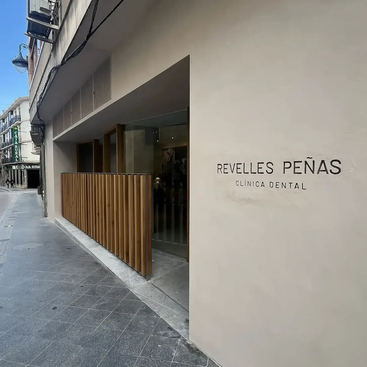 Clínica Dental Revelles Peñas | Dentista en Alcalá la Real