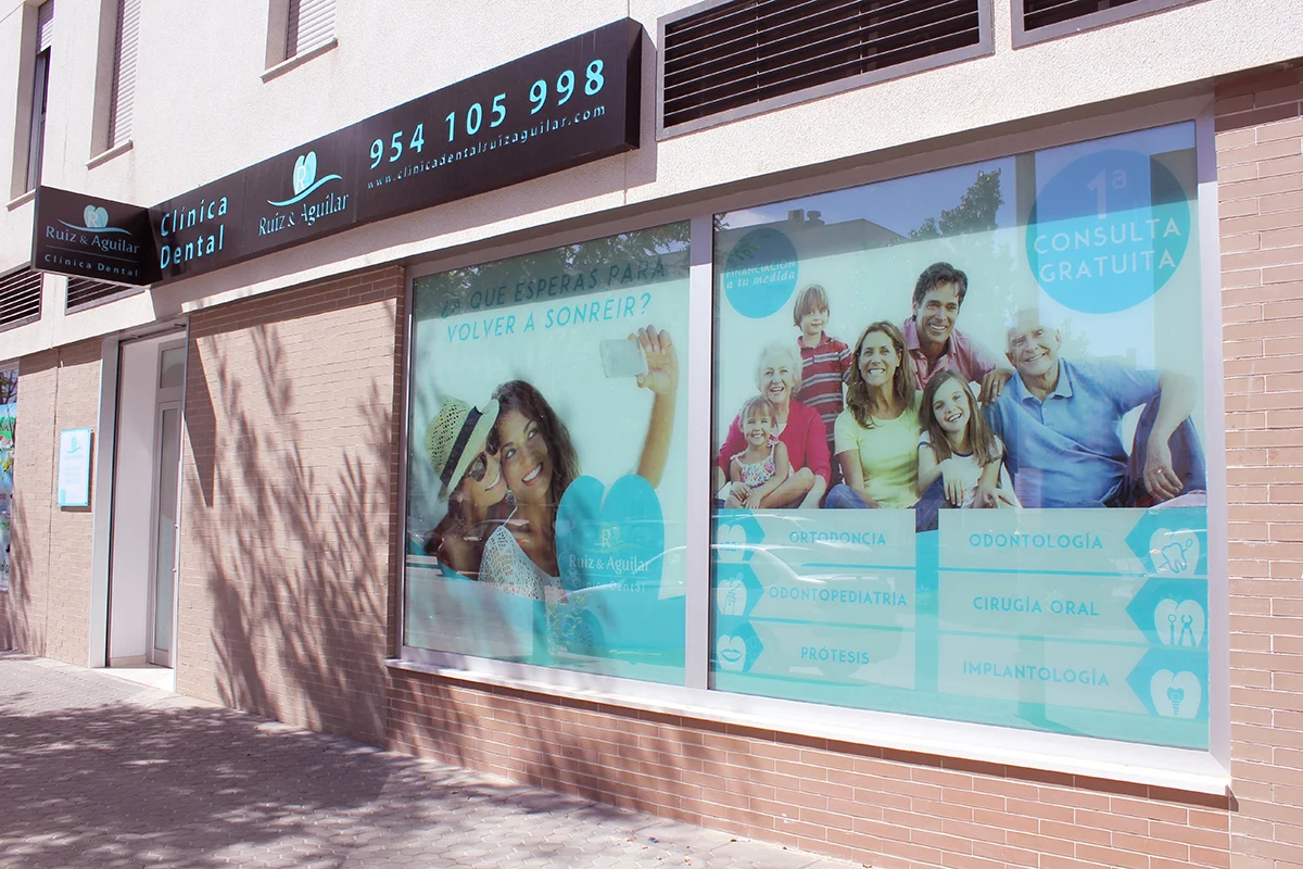 Clínica Dental Ruiz & Aguilar - 2