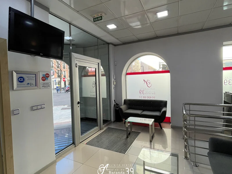 Clínica Dental Sainz de Baranda 39 - 2