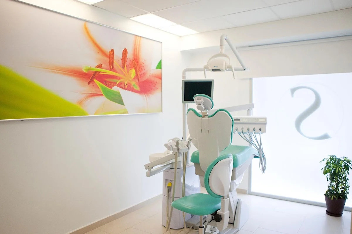 Clínica Dental Sanexdent - 2