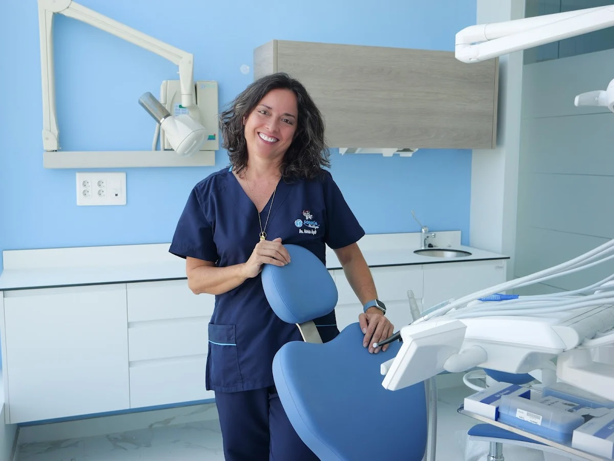 Clínica Dental Sonría Odontólogos. Especialista en ortodoncia invisible. (INVISALIGN)