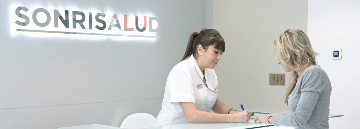 Clínica Dental Sonrisalud Pamplona (Rotxapea)