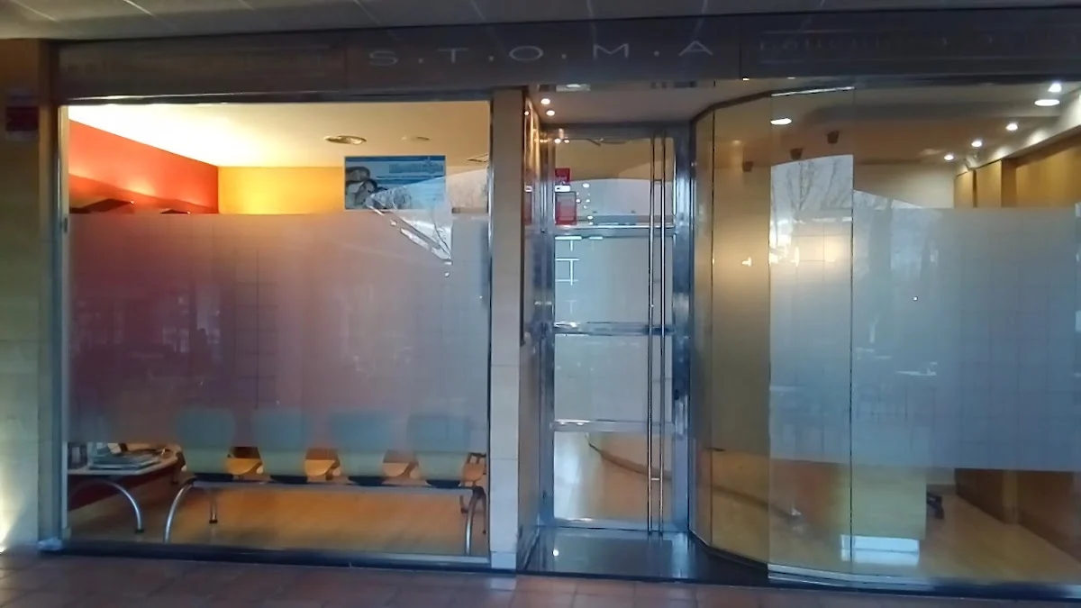 Clínica Dental Stoma | Dentista en Montecanal, Zaragoza - 3