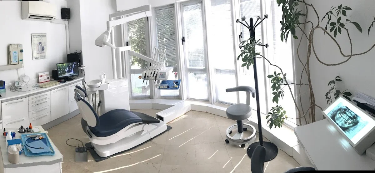 Clínica dental Torrelodones Daniel Grande - 2