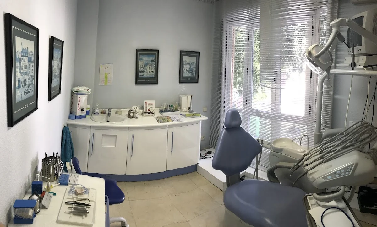 Clínica dental Torrelodones Daniel Grande