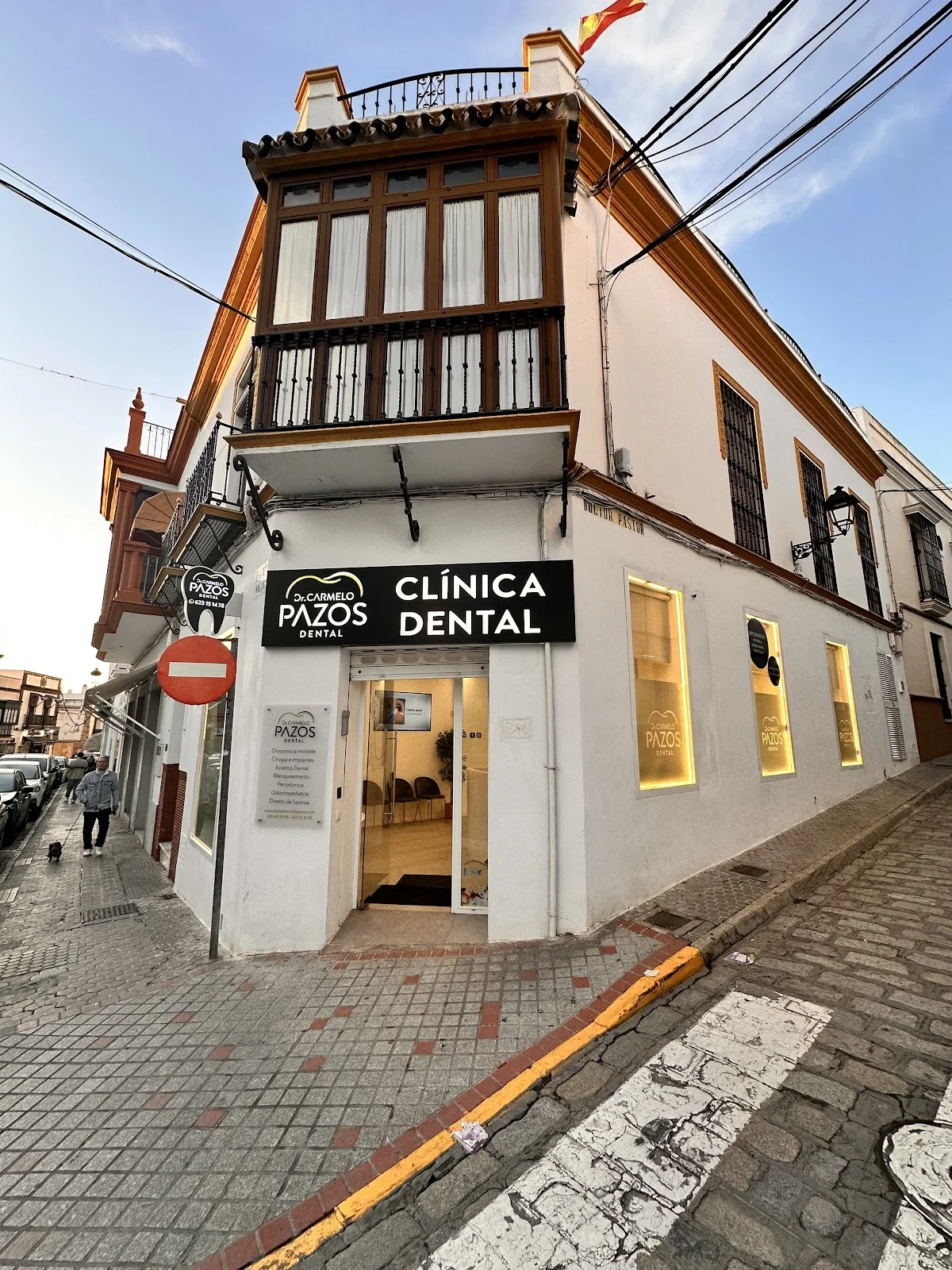 CLINICA DENTAL UTRERA DR. CARMELO PAZOS - 2
