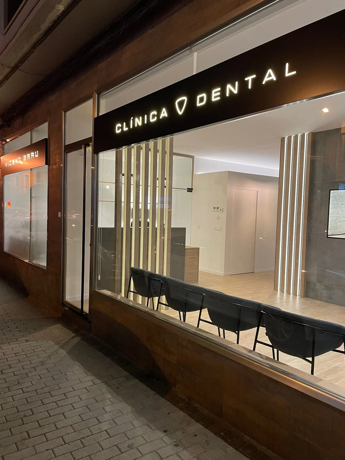 Clínica Dental Vicent Grau – Implantes y Estética Dental en Tavernes. - 2