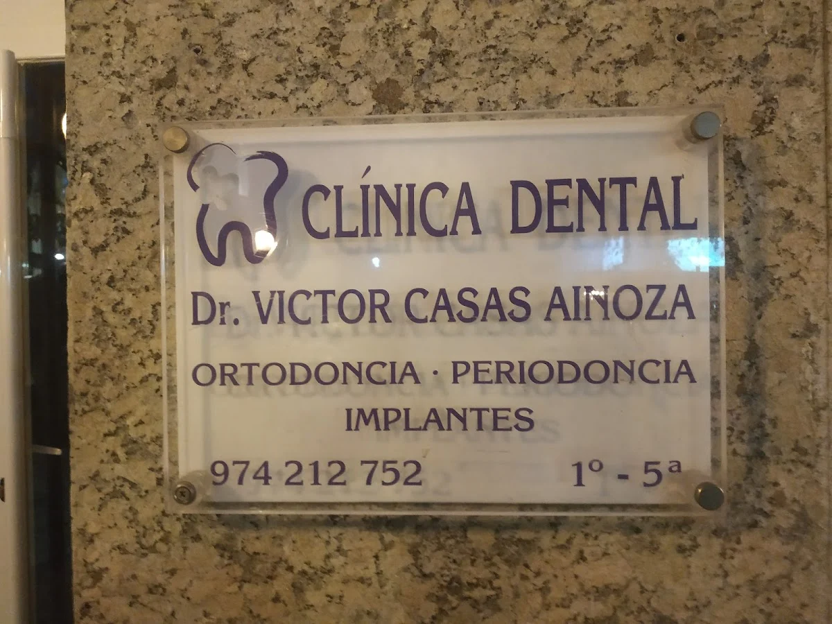 Clínica Dental Víctor Casas Ainosa