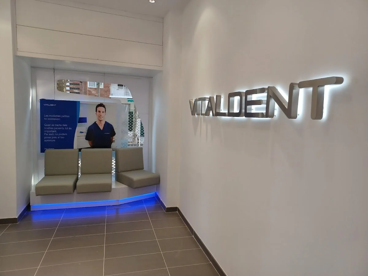 Clínica Dental Vitaldent - 2