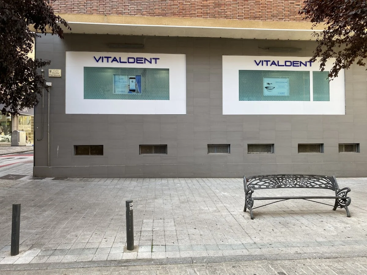 Clínica Dental Vitaldent - 2