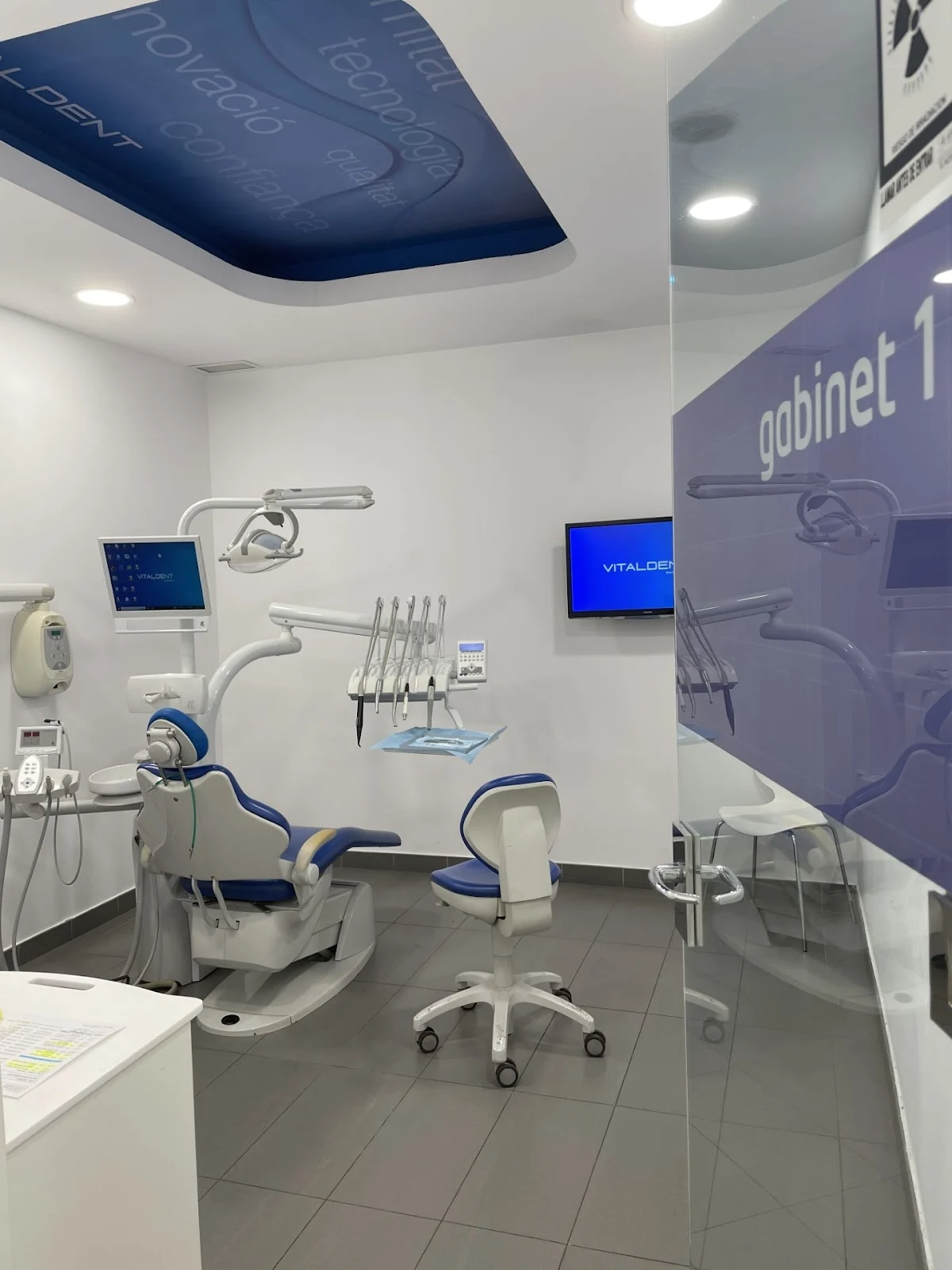Clínica Dental Vitaldent - 2