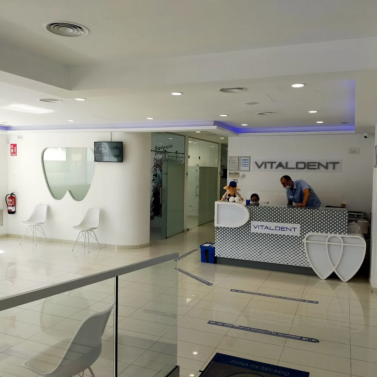 Clínica Dental Vitaldent - 2