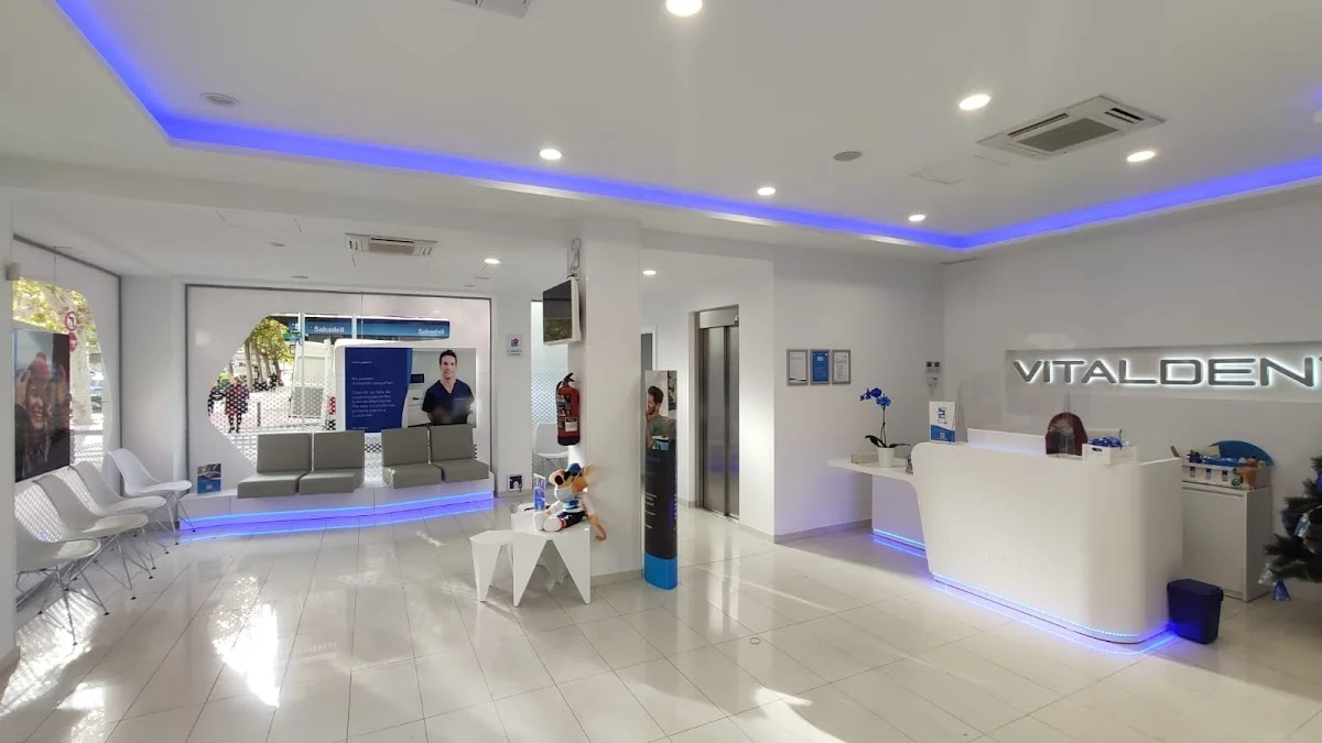 Clínica Dental Vitaldent - 2