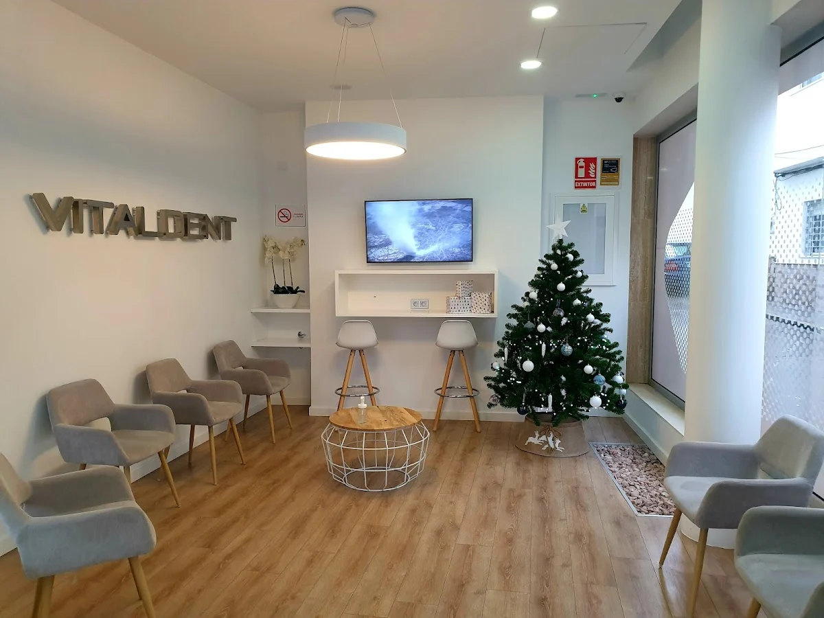 Clínica Dental Vitaldent - 2
