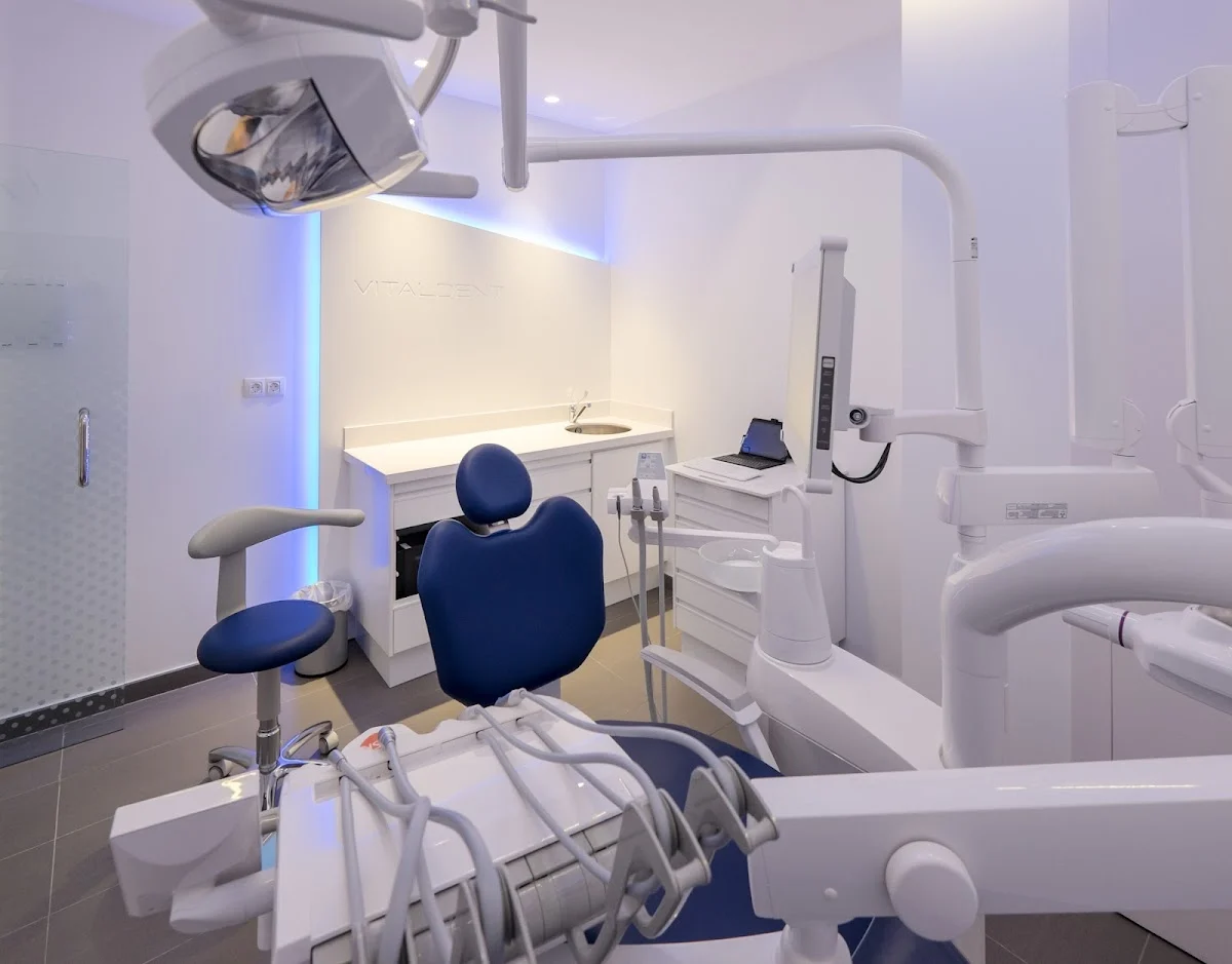 Clínica Dental Vitaldent - 2