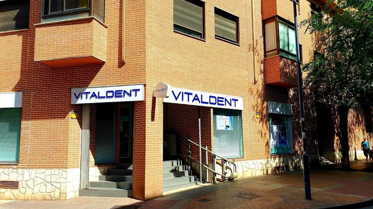 Clínica Dental Vitaldent - 3