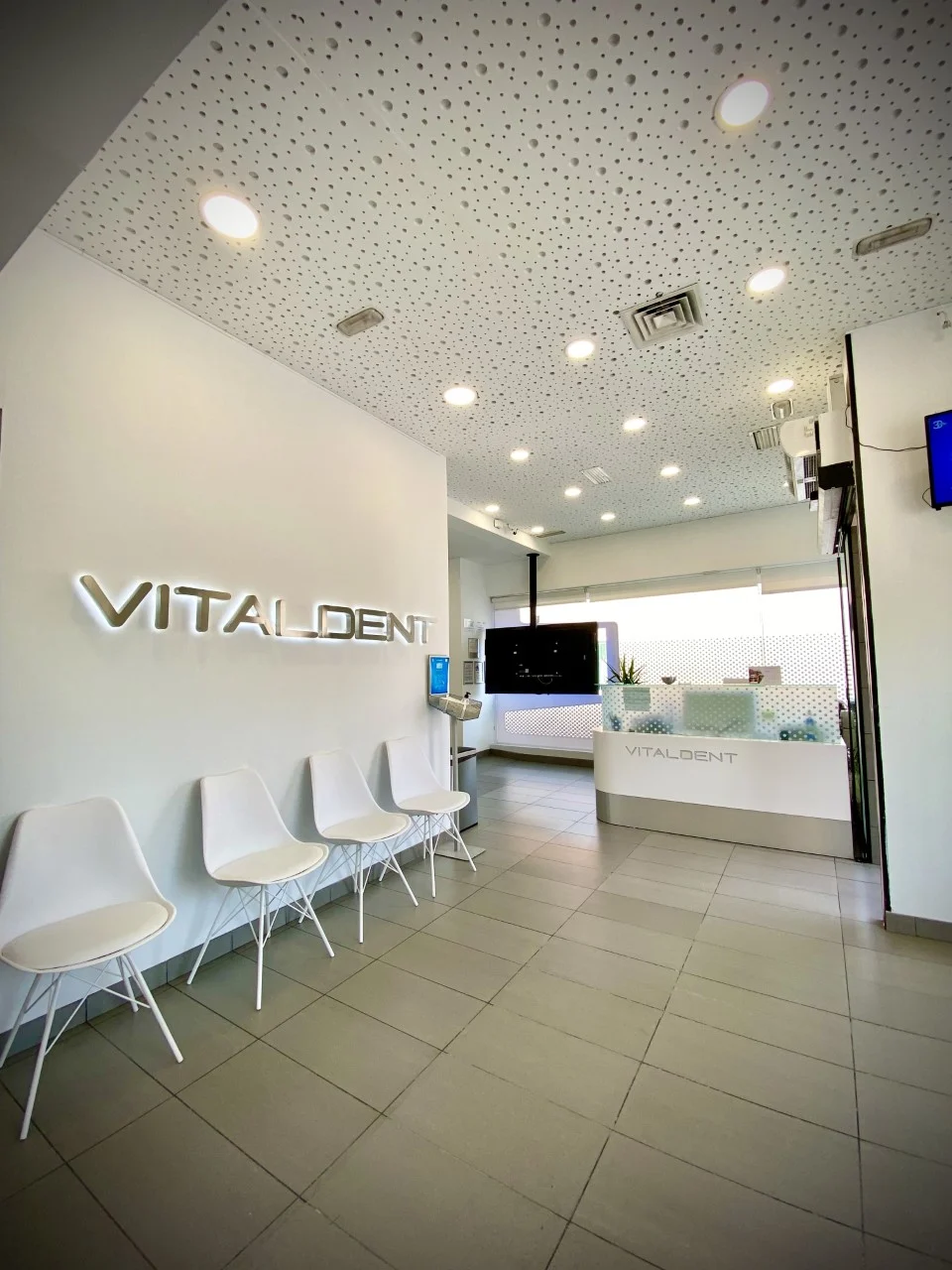 Clínica Dental Vitaldent - 4