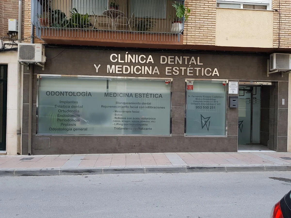 Clinica Dental Y Medicina Estética Fernando Rízquez Castellano