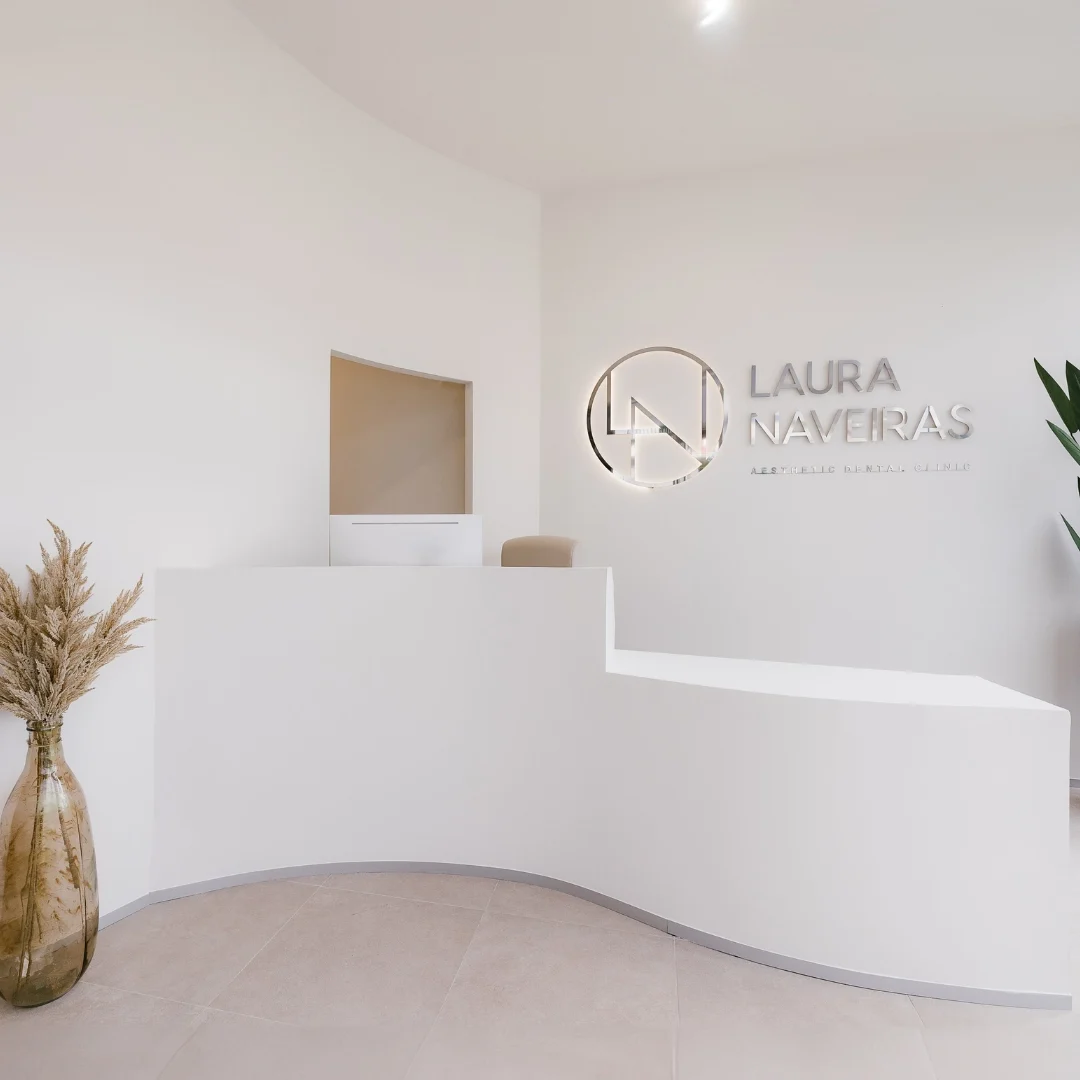 Clínica dental y medicina estética Laura Naveiras