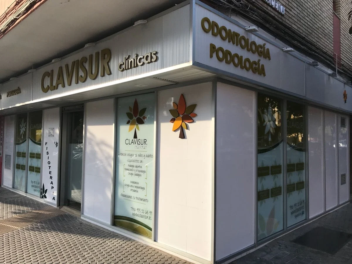 Clínica Dental y Podología CLAVISUR (Triana, Sevilla)