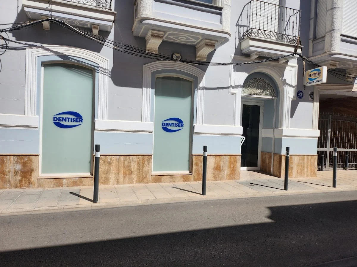 Clínica Dentiser - 2